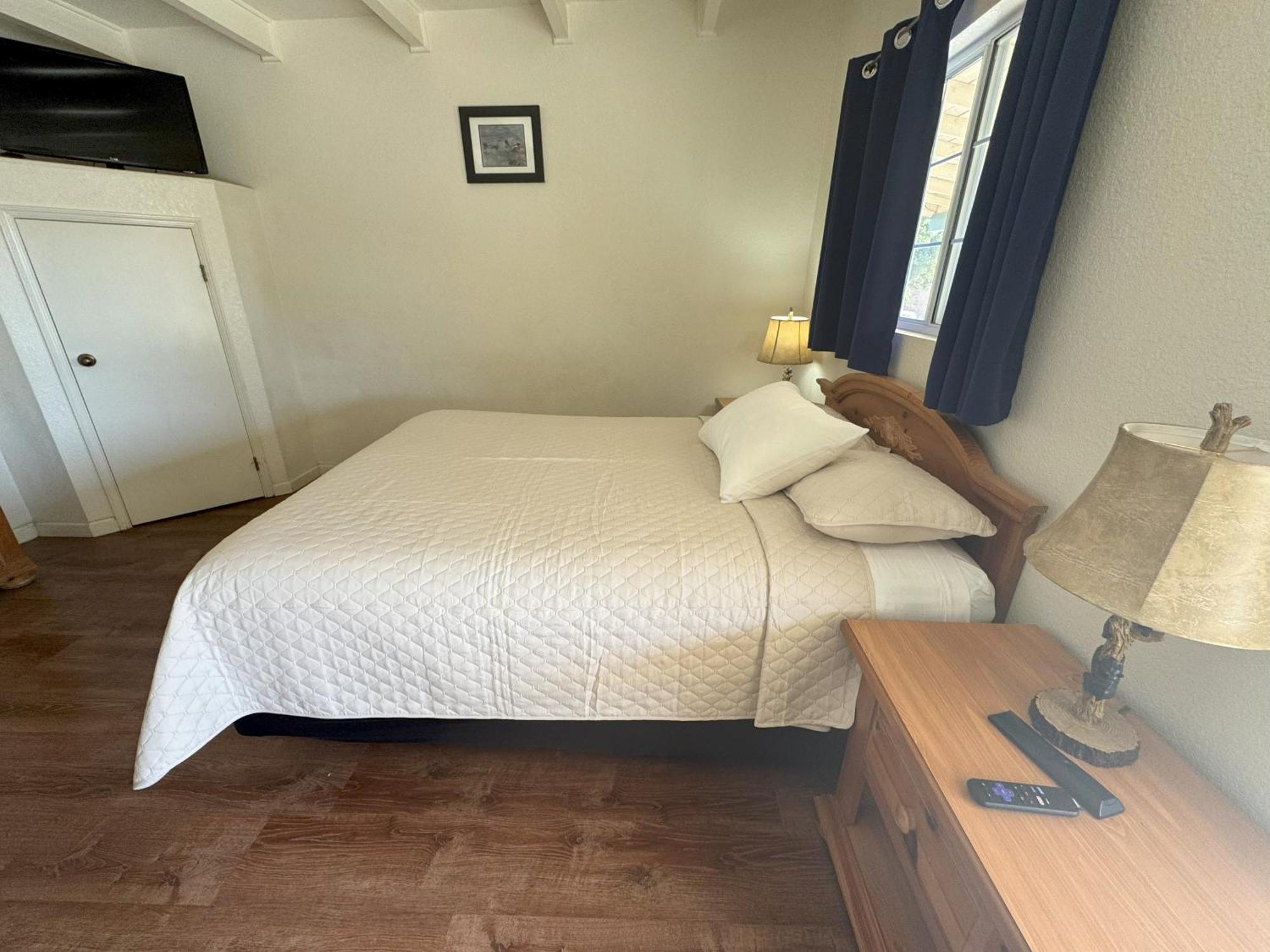Barewood Inn & Suites Wofford Heights Екстериор снимка