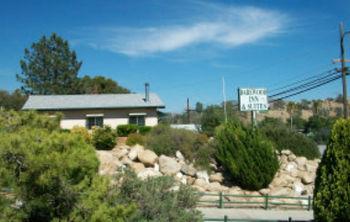 Barewood Inn & Suites Wofford Heights Екстериор снимка